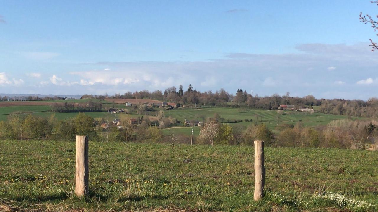 Le Jardin Des Fees Bed and Breakfast Savigny-le-Vieux Eksteriør billede