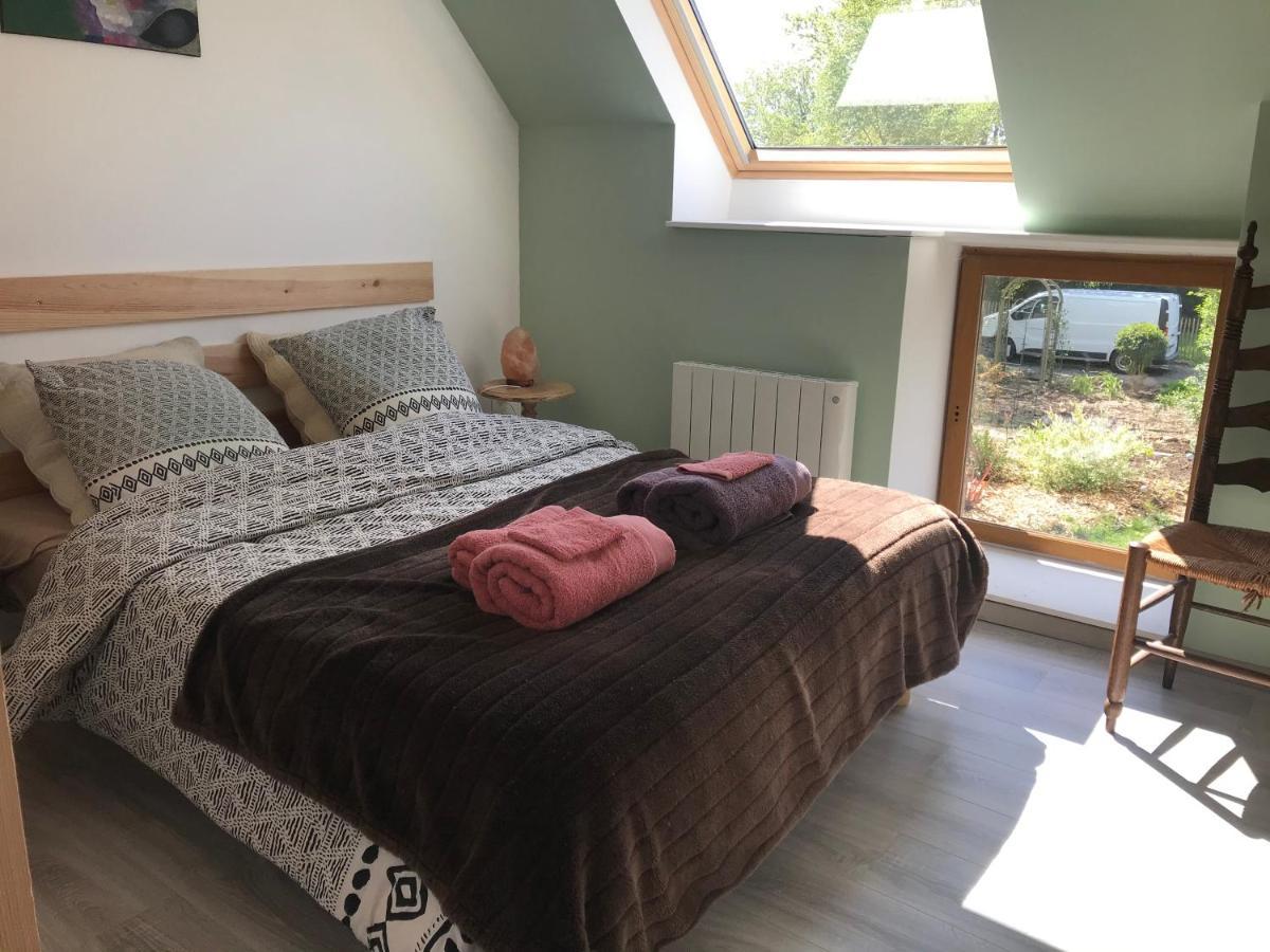 Le Jardin Des Fees Bed and Breakfast Savigny-le-Vieux Eksteriør billede