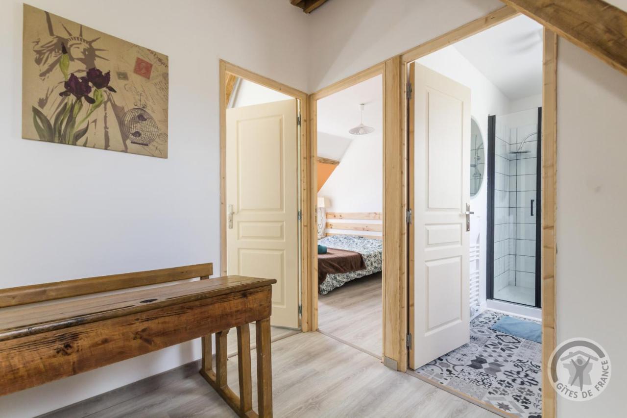 Le Jardin Des Fees Bed and Breakfast Savigny-le-Vieux Eksteriør billede